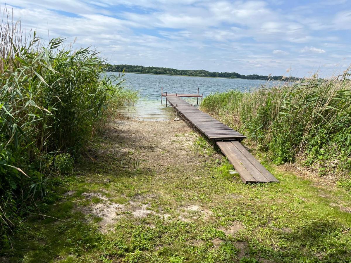 Lakehouse Giewartow Exterior photo